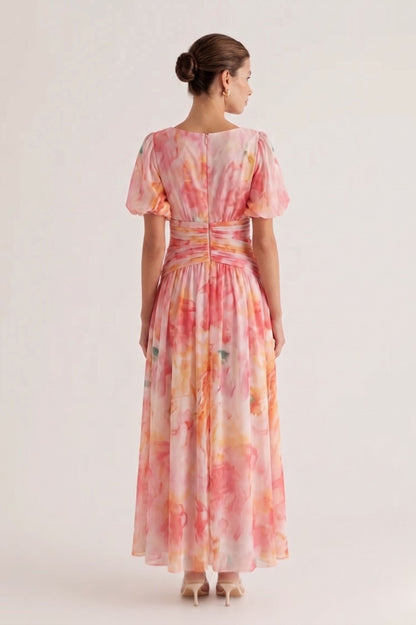 Robe Maxi "Aura Florale" en Mousseline – Rose Pastel & Corail