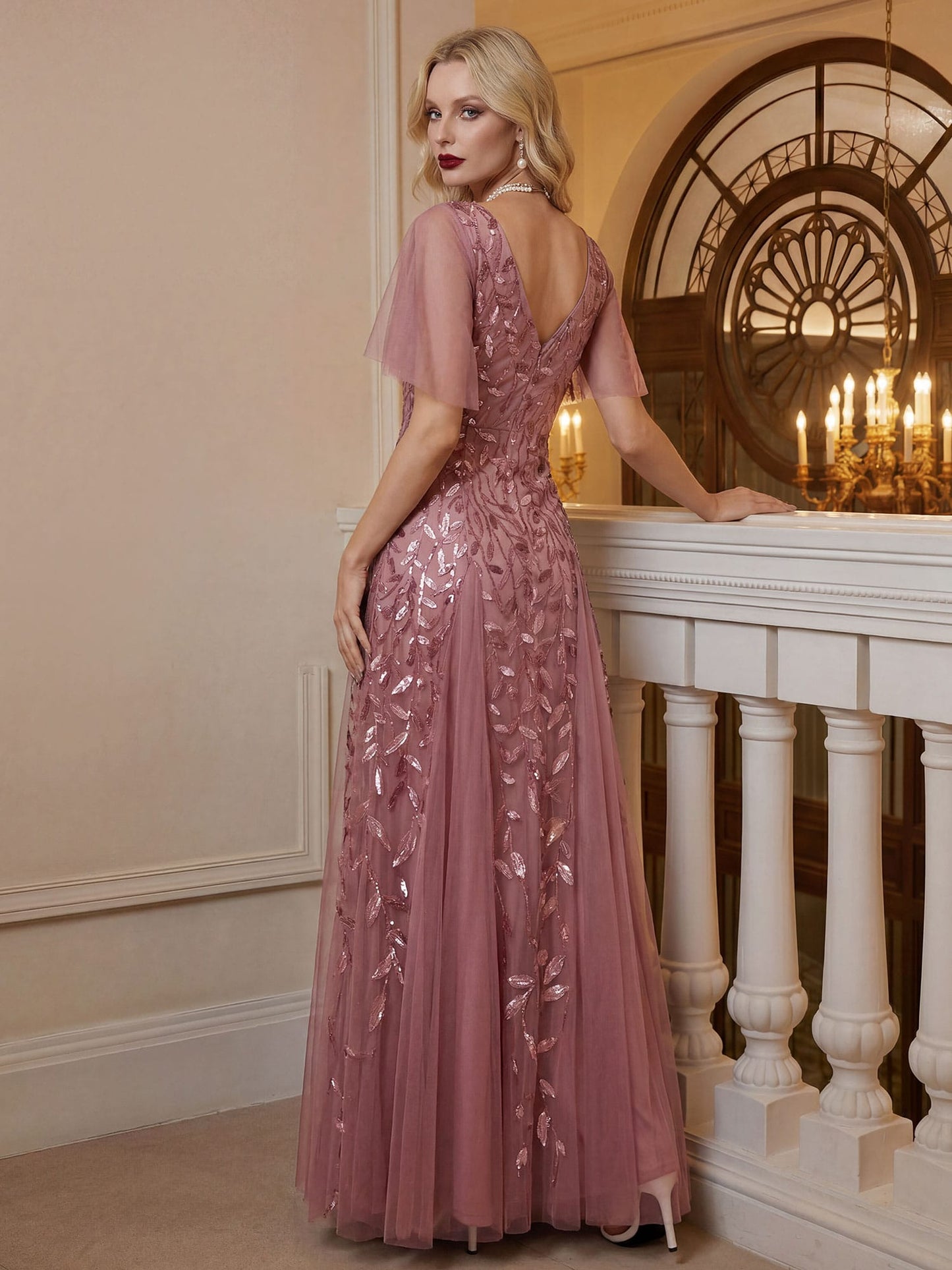 Robe Longue de Soirée Éclatante à Volants et Col en V Romantique