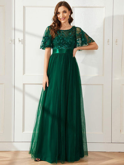 Robe longue de cérémonie à manches courtes avec broderie