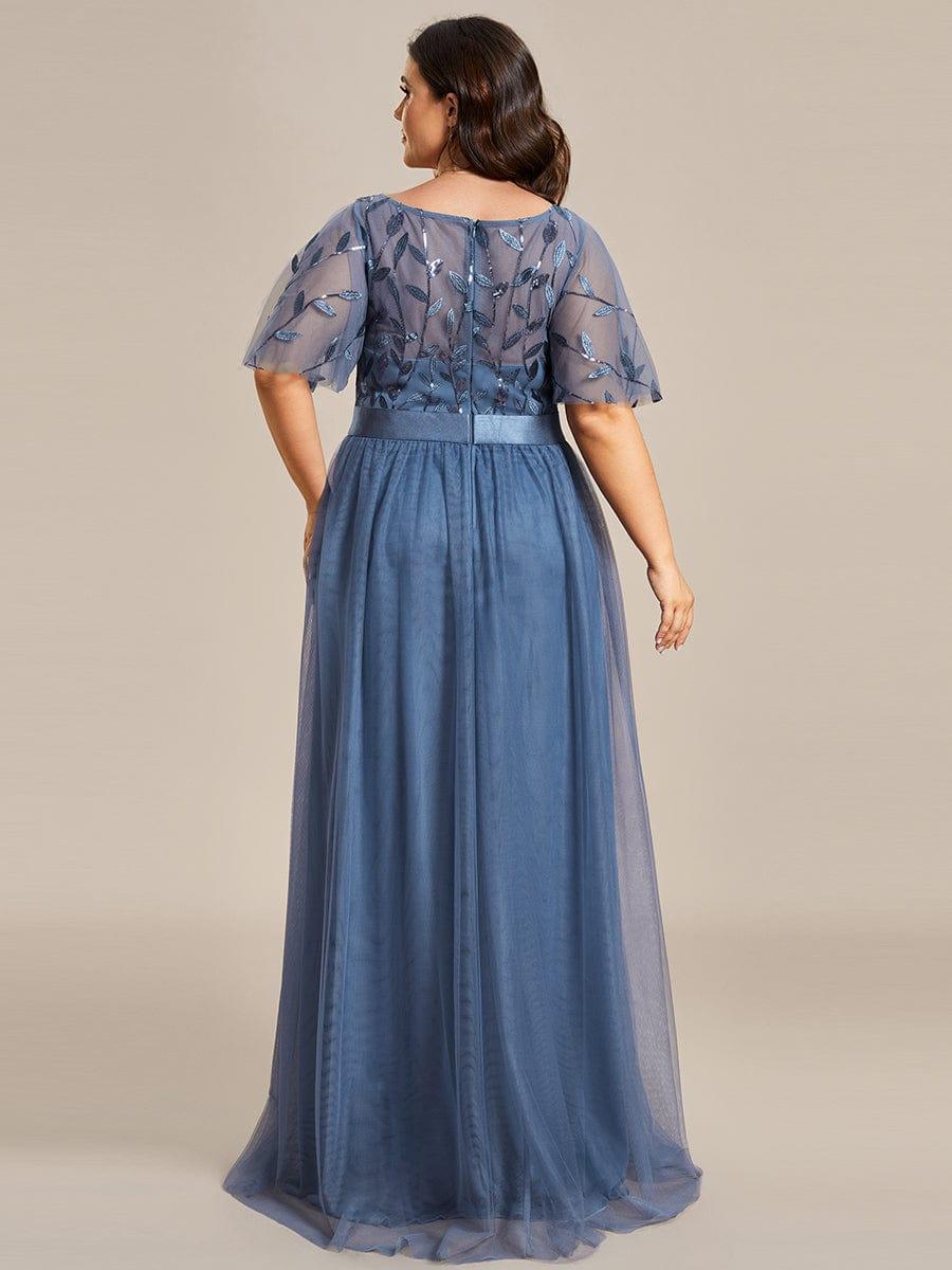 Robe longue de cérémonie à manches courtes avec broderie