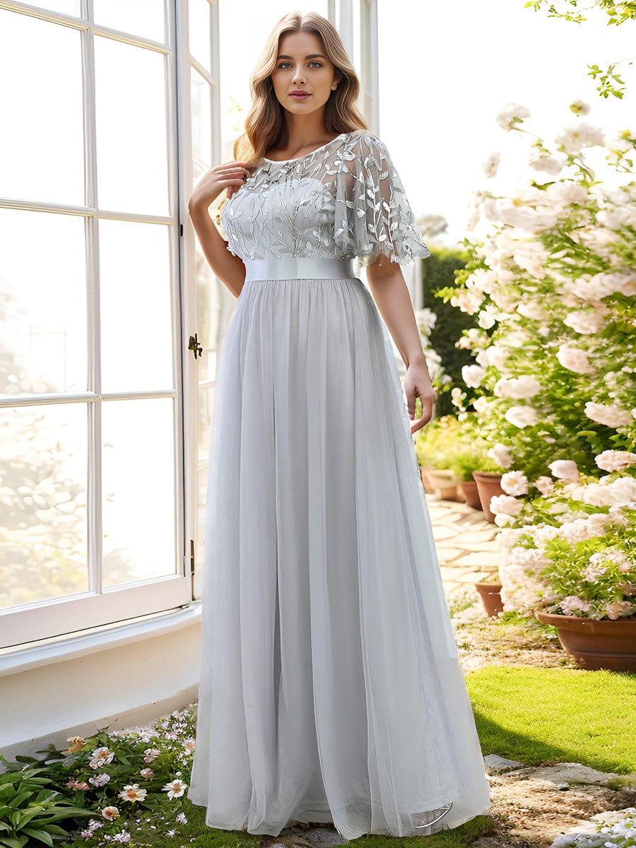 Robe longue de cérémonie à manches courtes avec broderie