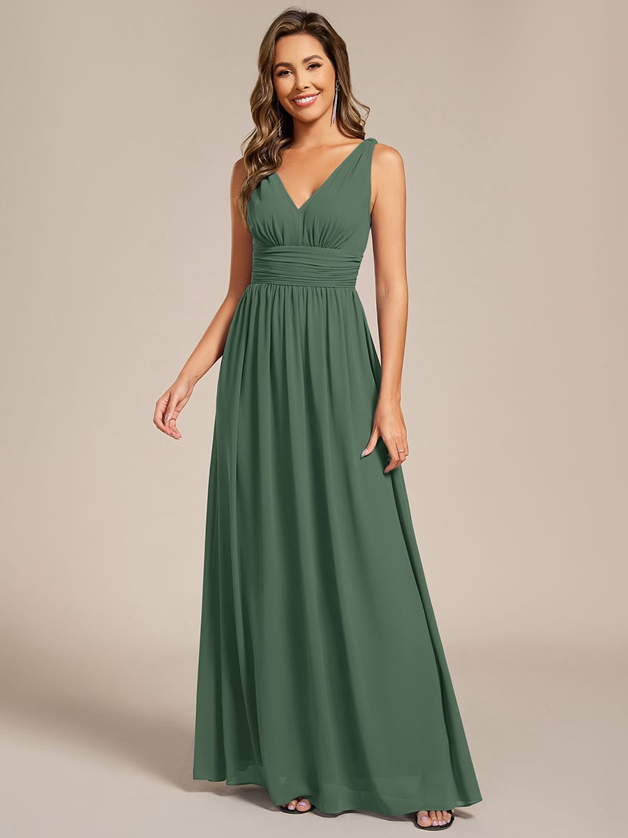 ever HUSH|V Neck Sleeveless Pleated Chiffon Evening Dress
