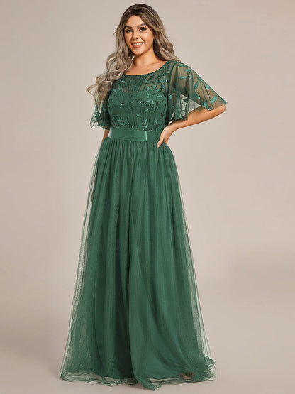 Robe longue de cérémonie à manches courtes avec broderie
