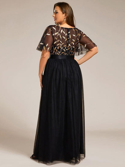 Robe longue de cérémonie à manches courtes avec broderie