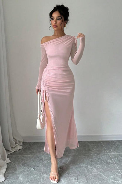 Robe Bodycon à encolure asymétrique