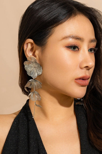 Ensemble de Boucles d'Oreilles et de Collier à Franges Florales