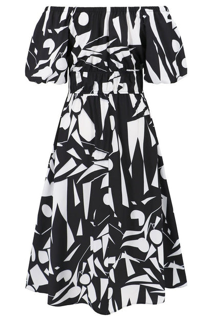 Robe Brodée à Manches Ballon Décolletée