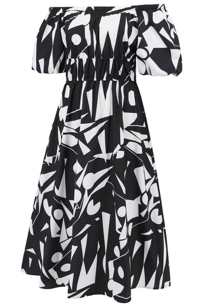 Robe Brodée à Manches Ballon Décolletée