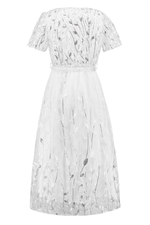 Robe Brodée de Feuilles à Sequins avec Décolleté Lié
