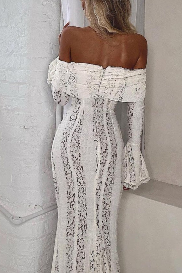 Robe Maxi Évasée en Dentelle Florale à Épaules Dégagées
