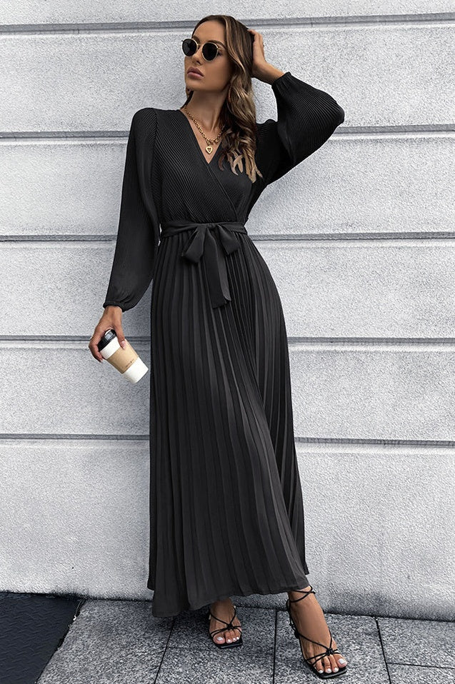 Robe Plissée Évasée à Col en V