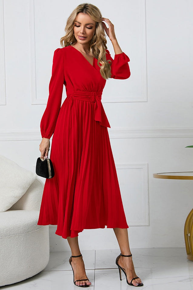 Robe V à Col en V avec Ceinture Plissée