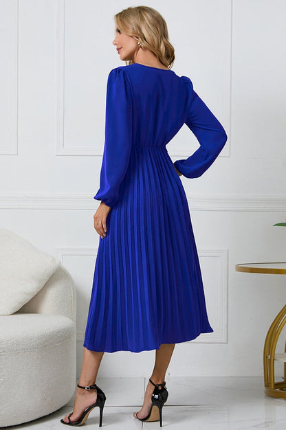 Robe V à Col en V avec Ceinture Plissée