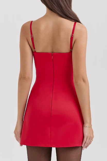Robe Mini Évasée à Col Carré Délicat