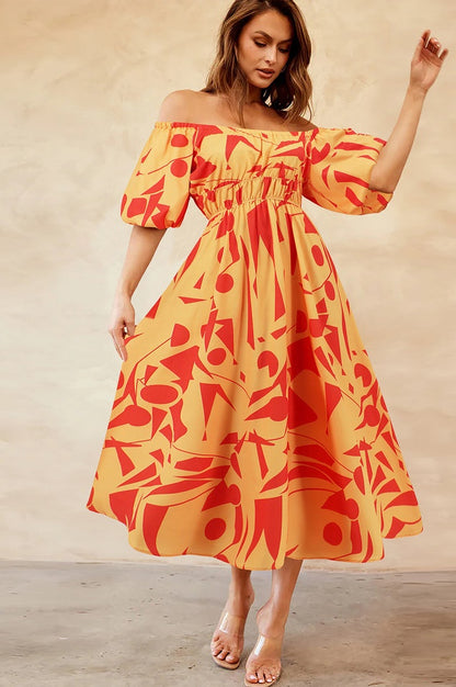 Robe Brodée à Manches Ballon Décolletée