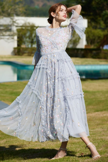 Robe Longue Élegante Brodée avec Volants