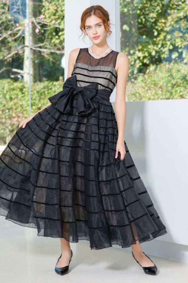 Robe Longue Maxi à Col Rond avec Nœud Papillon
