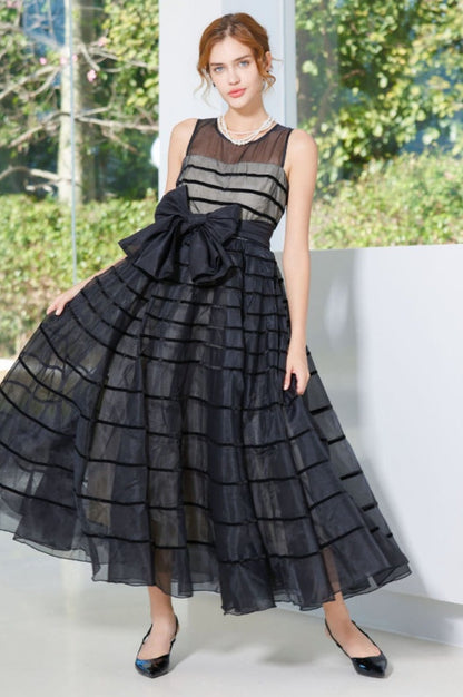 Robe Longue Maxi à Col Rond avec Nœud Papillon