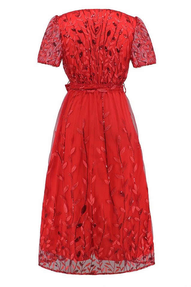 Robe Brodée de Feuilles à Sequins avec Décolleté Lié